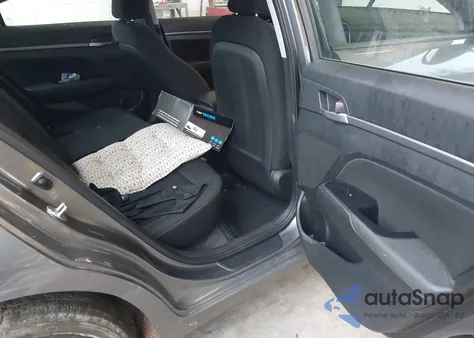 2018 Hyundai Elantra Sel z USA, uszkodzony, nr VIN 5NPD84LF4JH282973